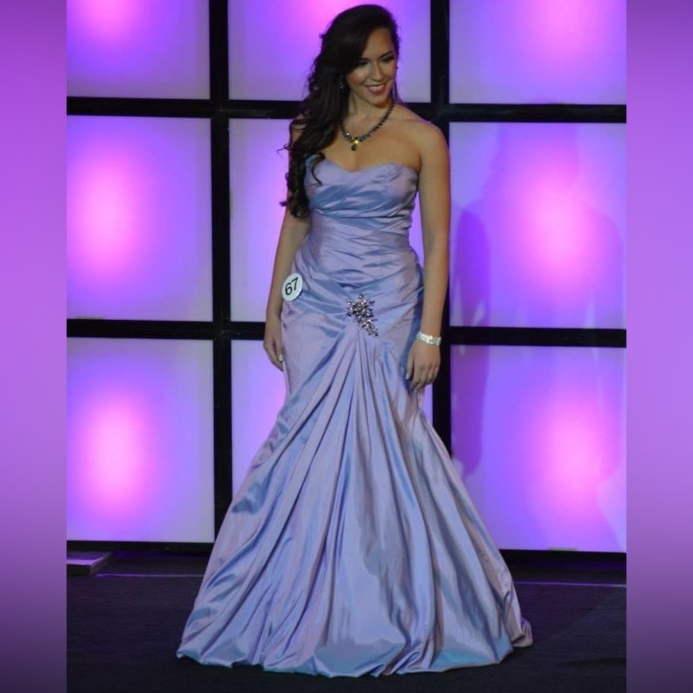 2015 Maggie Sottero Gown- worn once